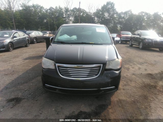2C4RC1CG5ER198715 Chrysler Town & Country Touring-l