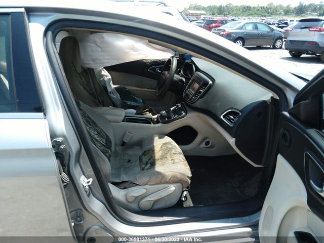 1C3CCCABXGN165660 Chrysler 200 Limited