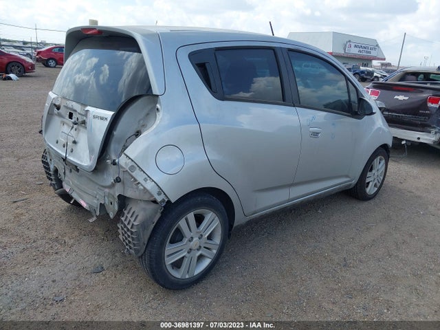Chevrolet SPARK LS 2014 KL8CB6S95EC526323 Image 4