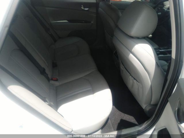 5XXGU4L30GG074527 KIA OPTIMA EX