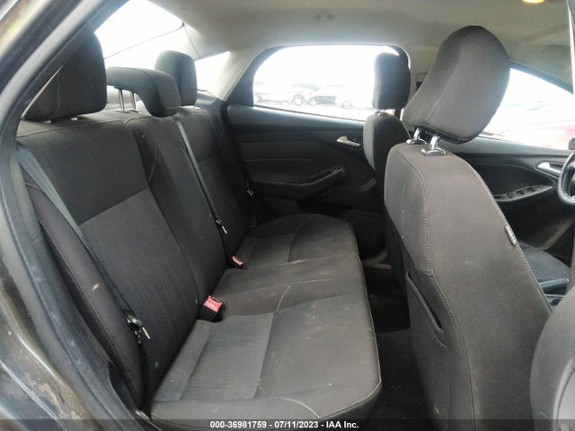 2015 FORD FOCUS SE VIN: 1FADP3F26FL209408