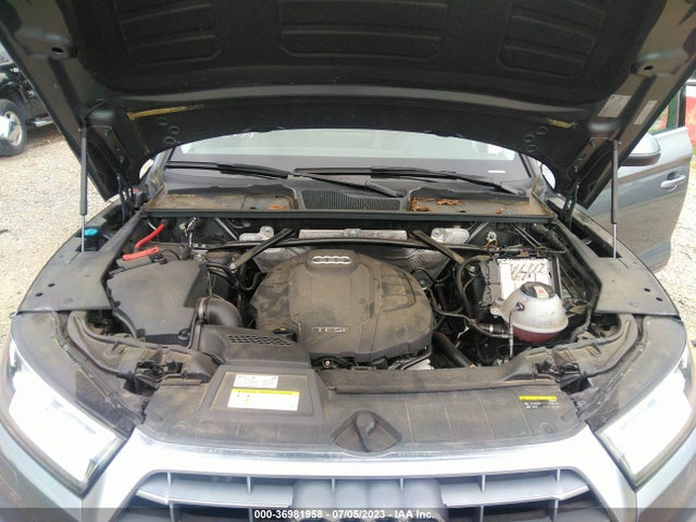 WA1BNAFY7J2181238 Audi Q5 Premium Plus