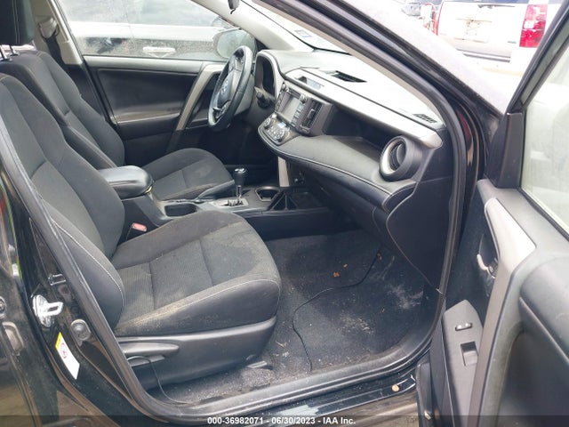2018 TOYOTA RAV4 XLE/ADVENTURE VIN: 2T3WFREV4JW412985