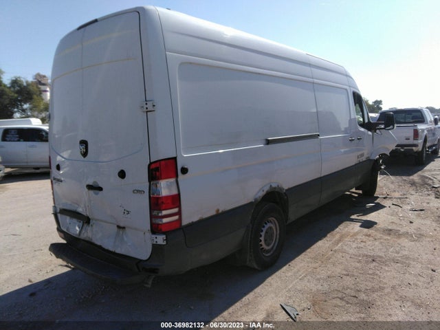 2008 DODGE SPRINTER 2500 VIN: WD0PE845785335475