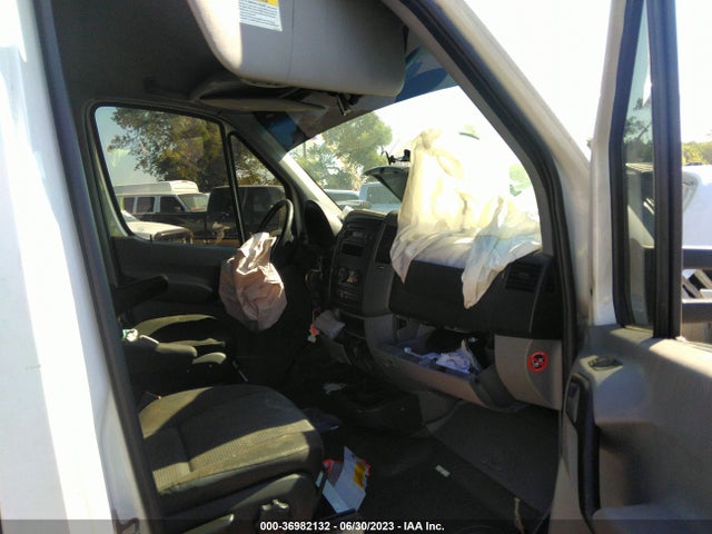 2008 DODGE SPRINTER 2500 VIN: WD0PE845785335475
