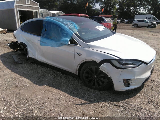 2018 5YJXCAE27JF101240 main image