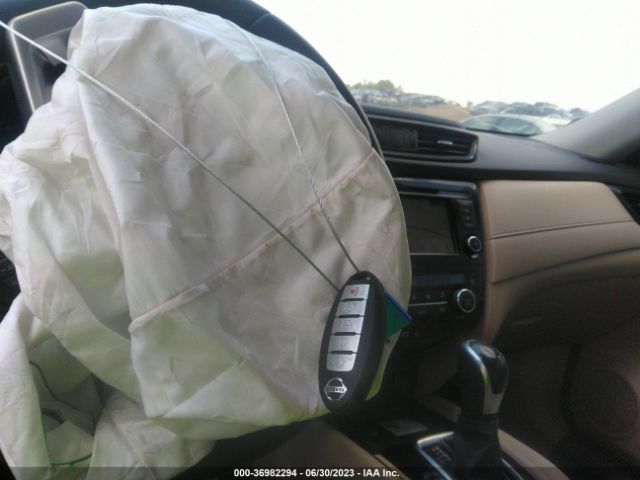 JN8AT2MT0LW030701 Nissan ROGUE SV