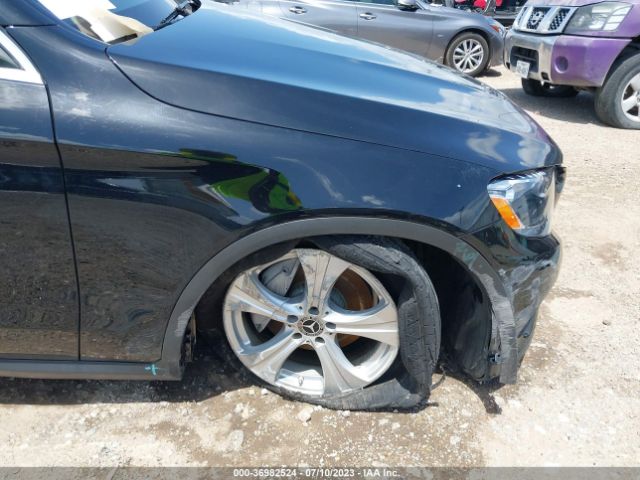 WDC0G4KB3JV065389 Mercedes-Benz GLC 300