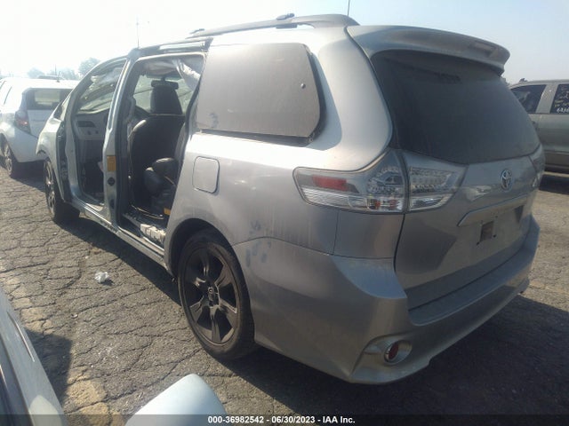 Toyota SIENNA SE 2014 5TDXK3DC6ES456653 Image 3