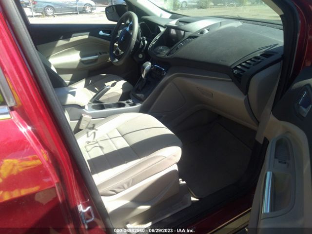 1FMCU9G95GUC41111 Ford ESCAPE SE