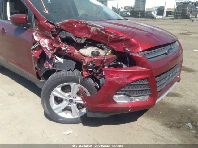 1FMCU9G95GUC41111 Ford ESCAPE SE