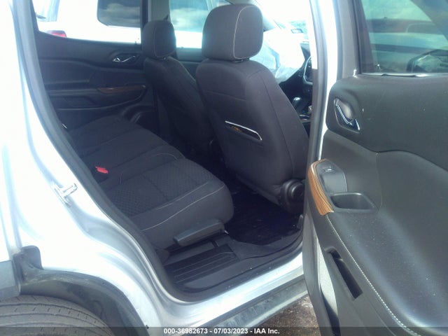 GMC ACADIA SLE 2017 1GKKNKLA8HZ273211 Image 8