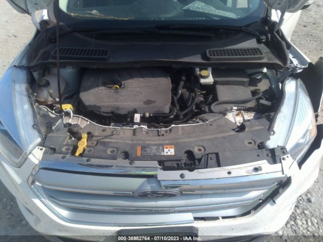 1FMCU9JD5HUE08758 Ford Escape Titanium
