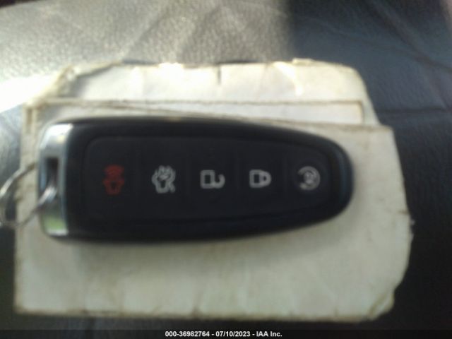 1FMCU9JD5HUE08758 Ford Escape Titanium