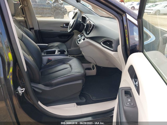 2C4RC1BG4NR116264 Chrysler Pacifica Touring L
