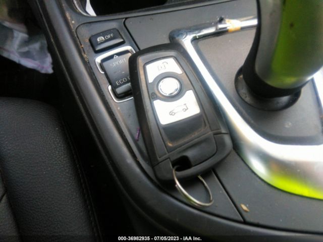 WBA3B1G50FNT04856 BMW 3 Series 320i