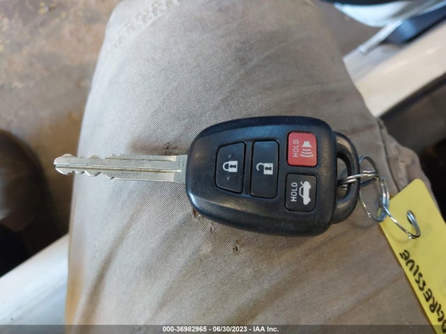 Toyota Corolla L/le/s/s Plus/le Plus 2016 2T1BURHEXGC499925 Image 3
