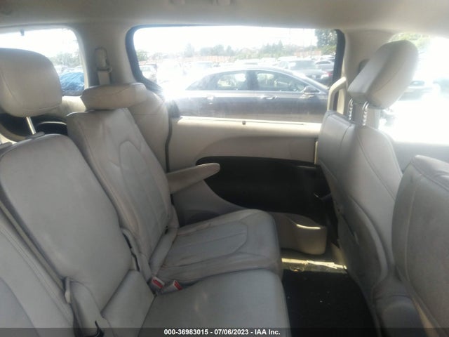 2C4RC1BG5HR598375 Chrysler Pacifica Touring-l