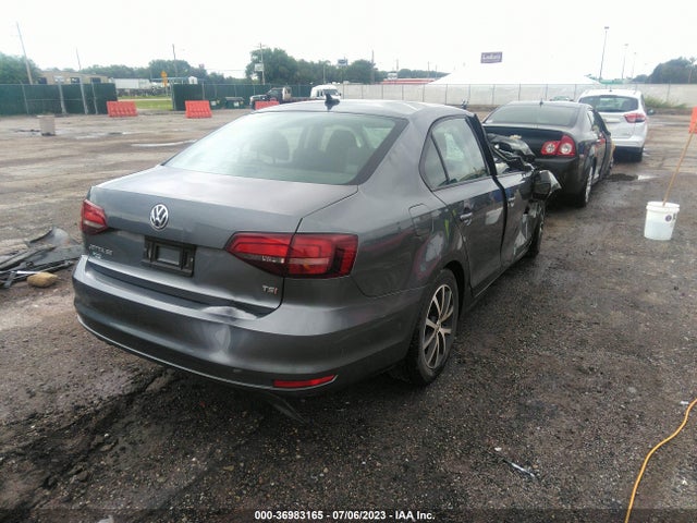 3VWD67AJ4GM217765 Volkswagen Jetta Sedan 1.4t Se