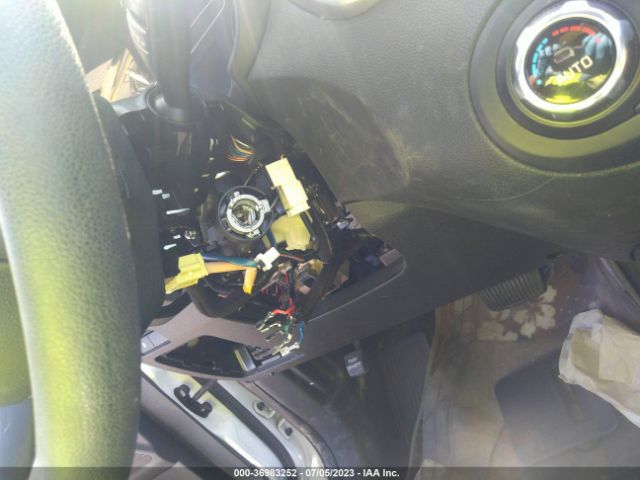 5XYPG4A32JG347609 KIA SORENTO LX