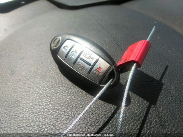 JN8AE2KP5E9100856 Nissan Quest Sv