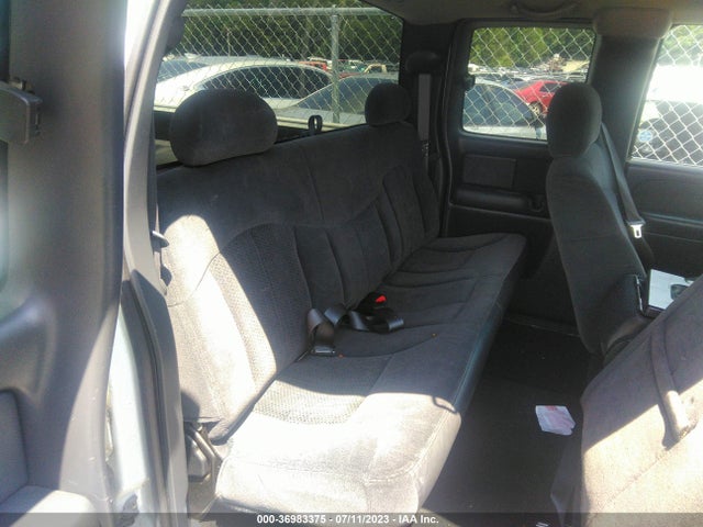 2002 CHEVROLET SILVERADO 1500 LS VIN: 2GCEC19T121242383