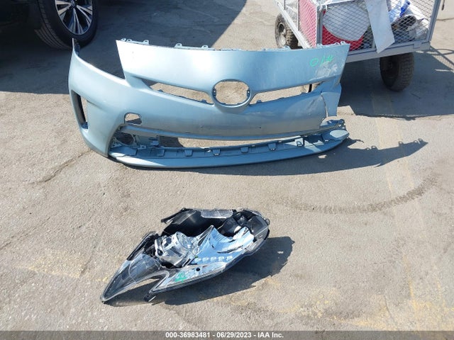 Toyota Prius Four 2015 JTDKN3DU6F1980233 Image 4