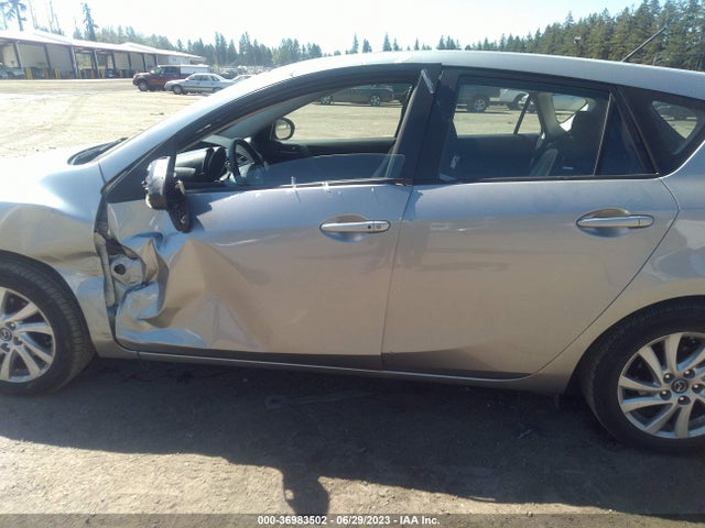 2013 MAZDA MAZDA3 I TOURING VIN: JM1BL1LP8D1840980