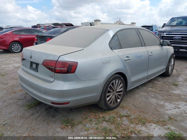 3VWL07AJ5GM217044 Volkswagen Jetta Sedan 1.8t Sel