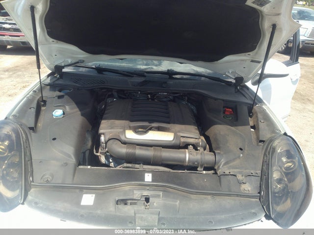 WP1AA2A29HKA81091 Porsche Cayenne