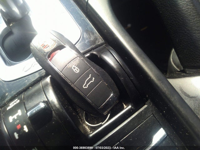 WP1AA2A29HKA81091 Porsche Cayenne