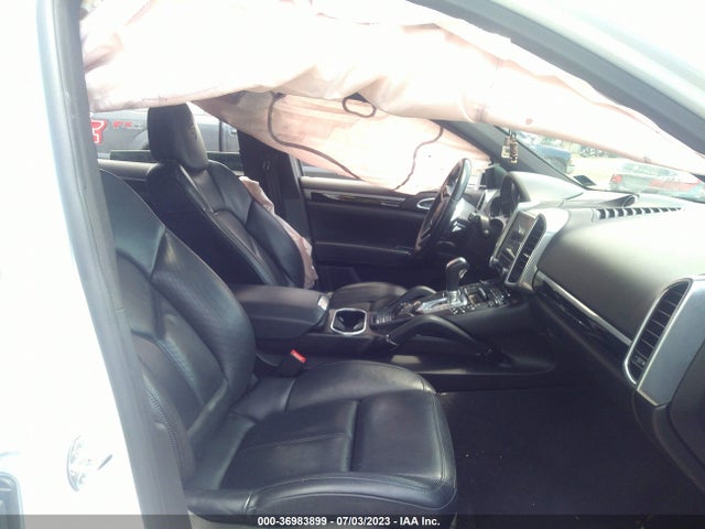 WP1AA2A29HKA81091 Porsche Cayenne