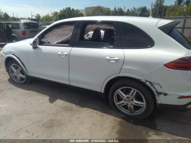 WP1AA2A29HKA81091 Porsche Cayenne