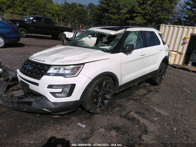 Ford EXPLORER XLT 2017 1FM5K8D88HGE02264 Image 2