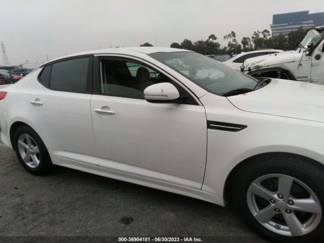 KNAGM4A74F5650495 KIA Optima Lx