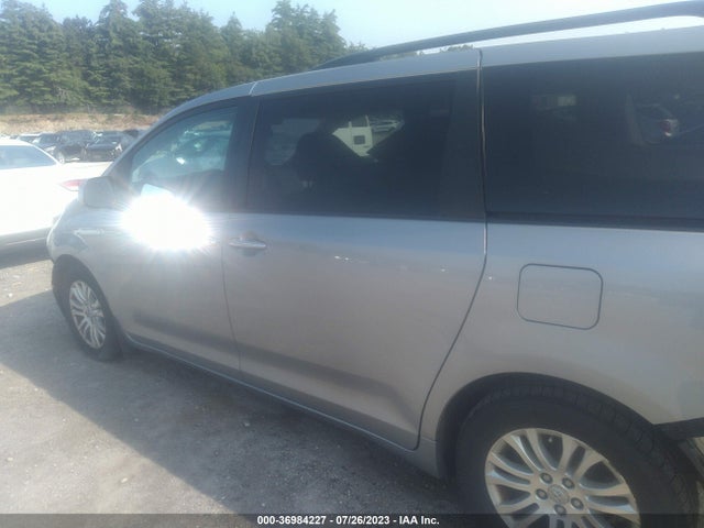 Toyota Sienna Xle Auto Access 2017 5TDYZ3DCXHS892278 Image 15