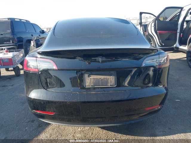 Tesla Model 3 Performance 2022 5YJ3E1EC8NF208675 Image 8