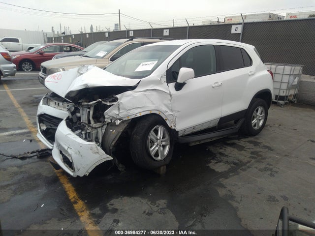 Chevrolet TRAX LS 2017 KL7CJNSB3HB117879 Image 2