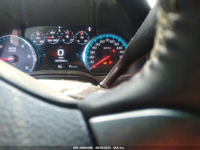 Chevrolet Suburban Lt 2017 1GNSCHKC6HR325563 Image 16
