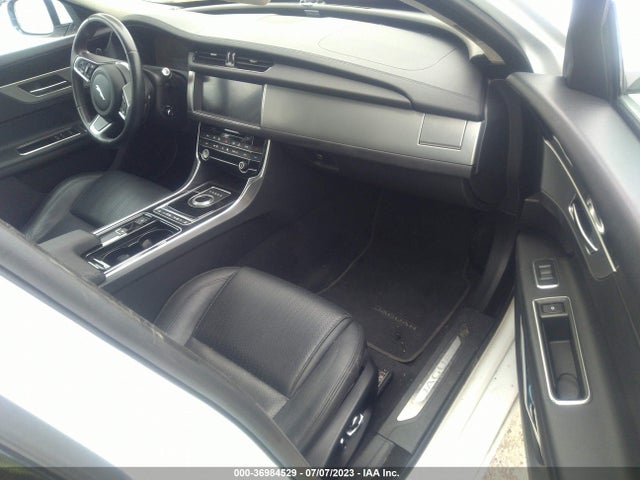 SAJBK4FX0LCY86081 Jaguar Xf 25t Prestige