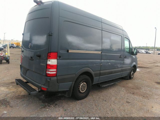 WD3PE7CD9JP637642 Mercedes-Benz SPRINTER CARGO VAN