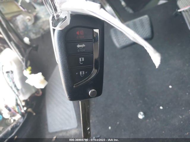 2021 TOYOTA COROLLA LE VIN: 5YFEPMAE5MP256892