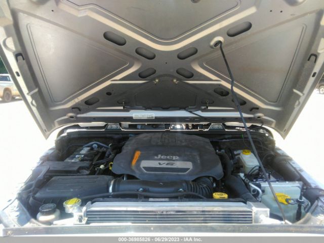1C4HJWDG5FL588088 Jeep Wrangler Unlimited Sport