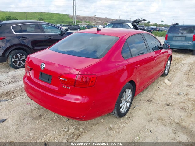 2012 VOLKSWAGEN JETTA SEDAN SE W/CONVENIENCE VIN: 3VWDX7AJ3CM338018