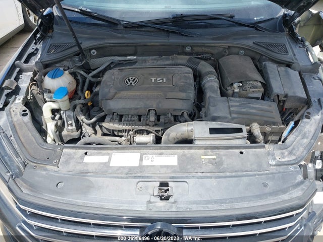 1VWAT7A34HC047956 Volkswagen Passat 1.8t S