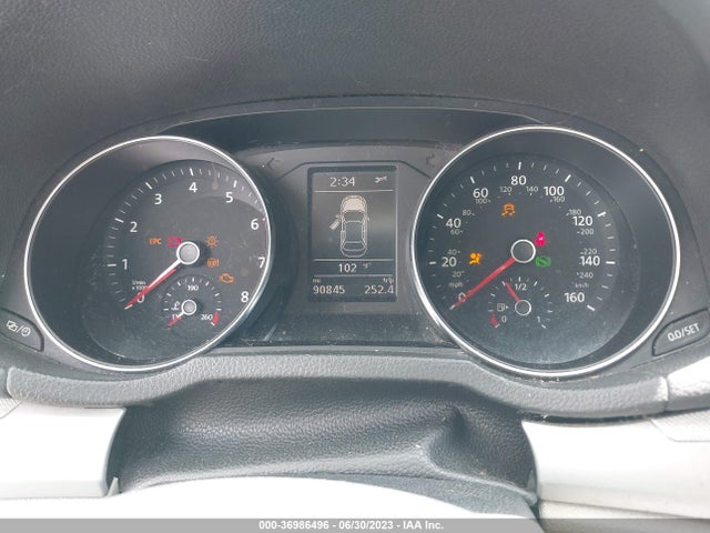 1VWAT7A34HC047956 Volkswagen Passat 1.8t S