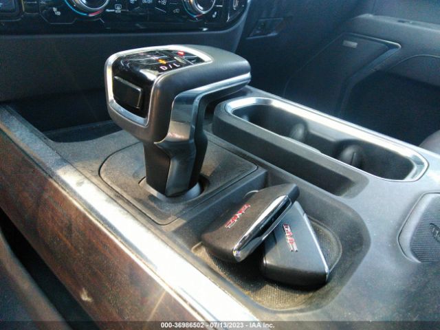 3GTUUDET6NG567445 GMC Sierra 1500 Slt