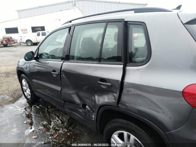 2015 VOLKSWAGEN TIGUAN S VIN: WVGAV7AX5FW613369