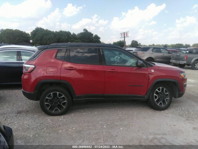 3C4NJDDB8KT671198 Jeep Compass Trailhawk