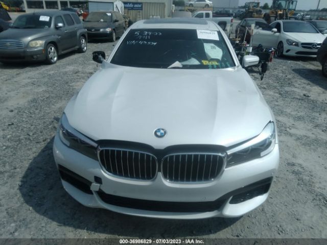 WBA7E2C57JG742534 BMW 7 Series 740i